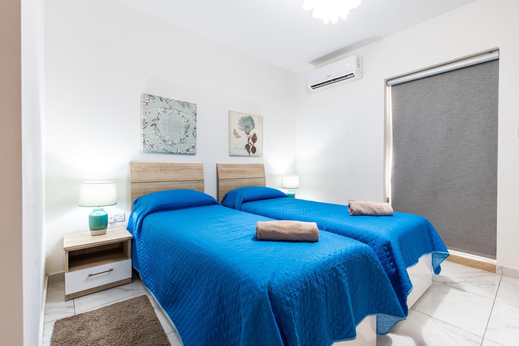 Ferienwohnung Poseidon Court Penthouse Superior St. Paul's Bay Exterior foto